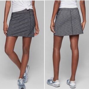 Athleta Excursion Outdoor skirt A-Line Skort charcoal active Small